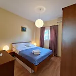 Apartments With Parking Space Orebic, Peljesac - 4500 Apartman *