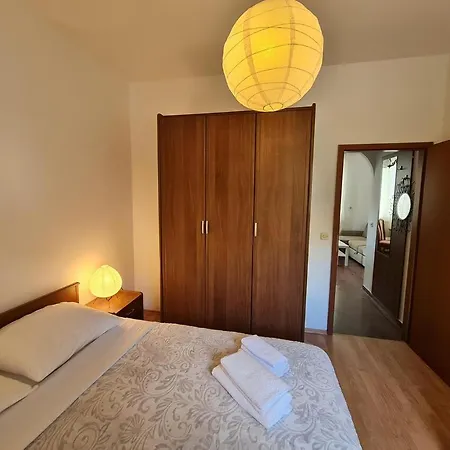 Apartments With Parking Space Orebic, Peljesac - 4500