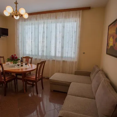 Apartments With Parking Space Orebic, Peljesac - 4500 Orebić