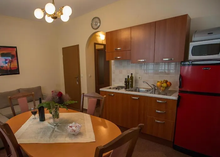 Apartments With Parking Space Orebic, Peljesac - 4500 Apartment *