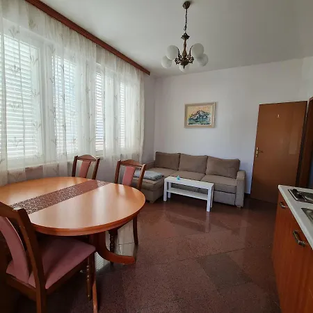 Apartment Apartments With A Parking Space Orebic, Peljesac - 4500 *