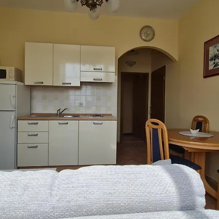 Apartment Apartments With Parking Space Orebic, Peljesac - 4500 Orebic