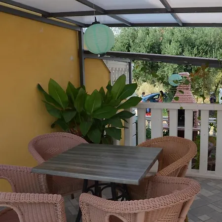Apartment Apartments With Parking Space Orebic, Peljesac - 4500 Orebic